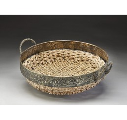 Round Seagrass Tray w/Metal Frame